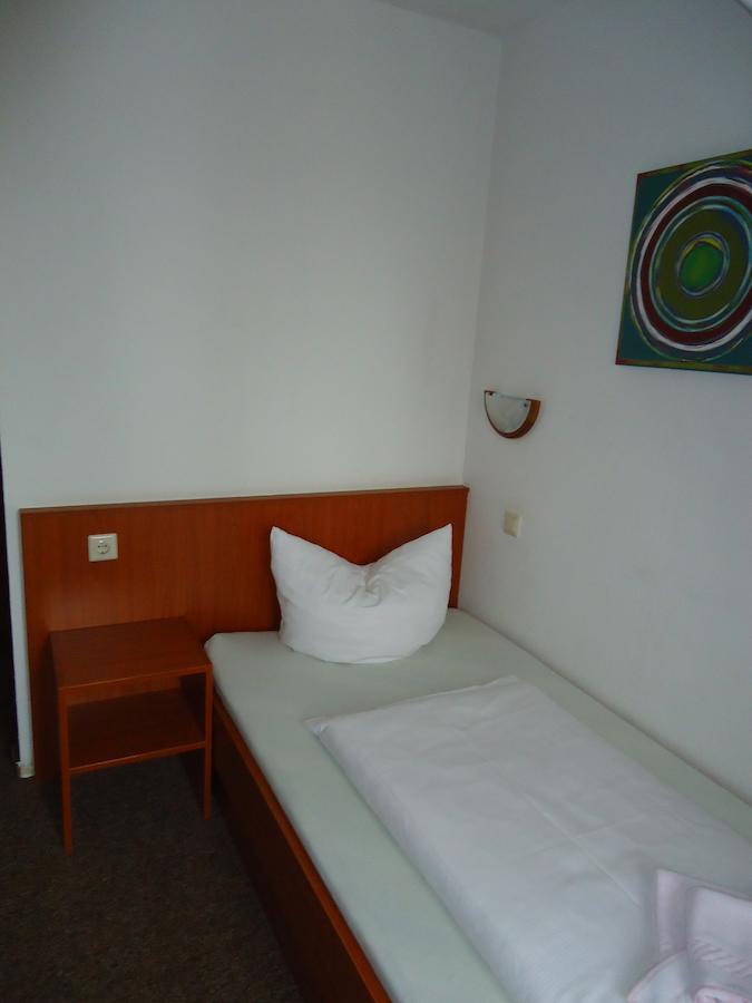 Hotel Groebern Am See Grobern Bilik gambar